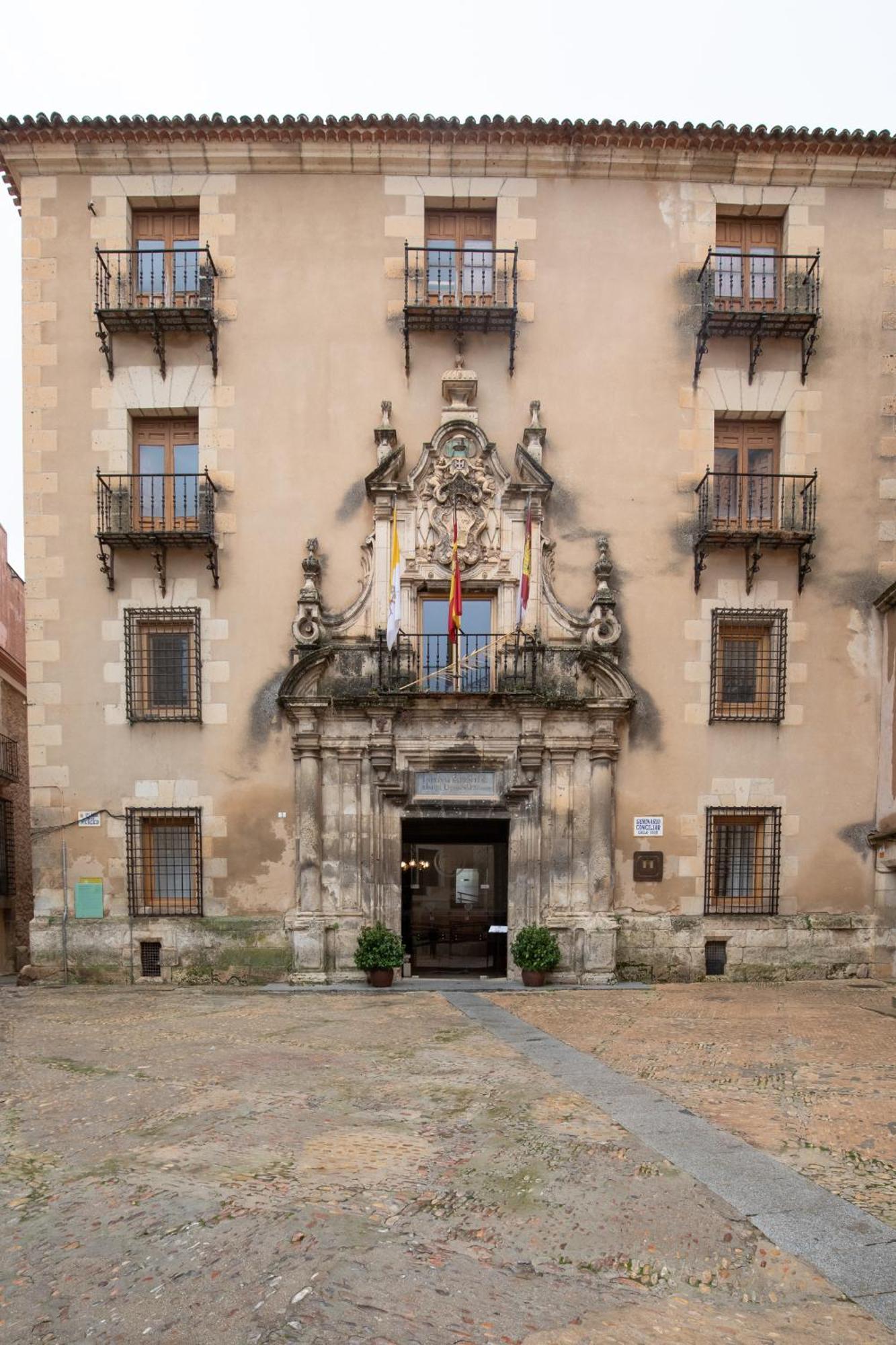 Hospederia Seminario Conciliar De San Julian Hotel Cuenca  Bagian luar foto